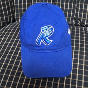 R phils baseball cap (MAKE OFFERS)
